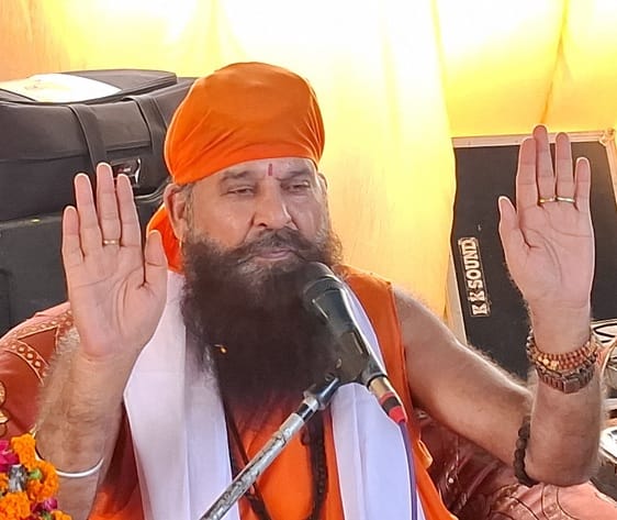 Pride will not let you rise and self-respect will never let you fall: Swami Gyan Nath