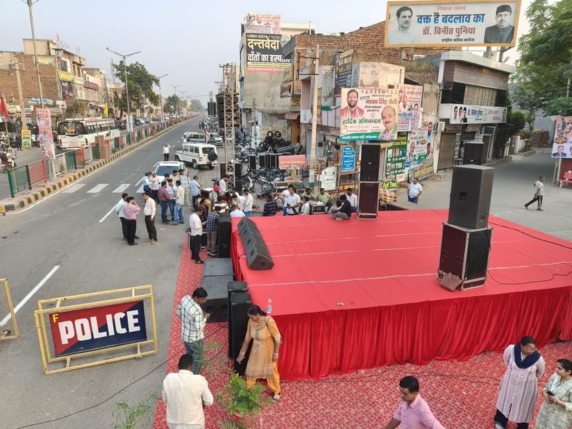 During the last inspection, the flying stage lecture stand was replaced over the objection of the DC.