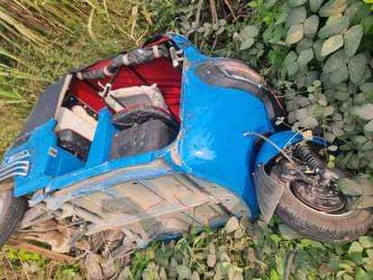 Auto collides with bike, sister dies, brother critical