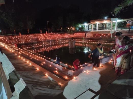 Grand Aarti of Mother Cow with 1001 lamps