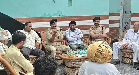 DSP told the villagers about the ill effects of drugs.