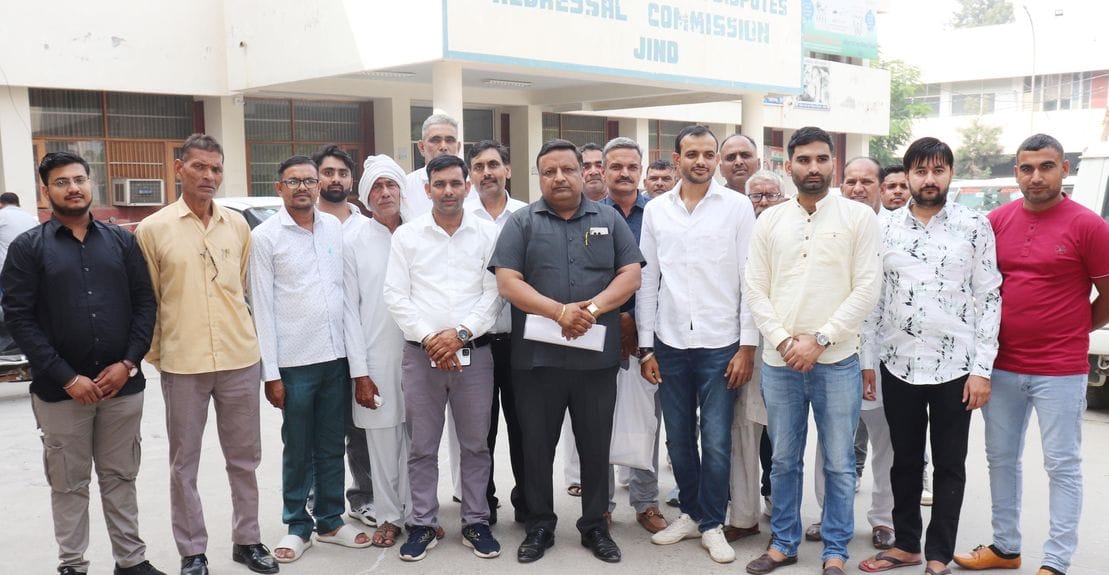 Traders met DC regarding delay in construction