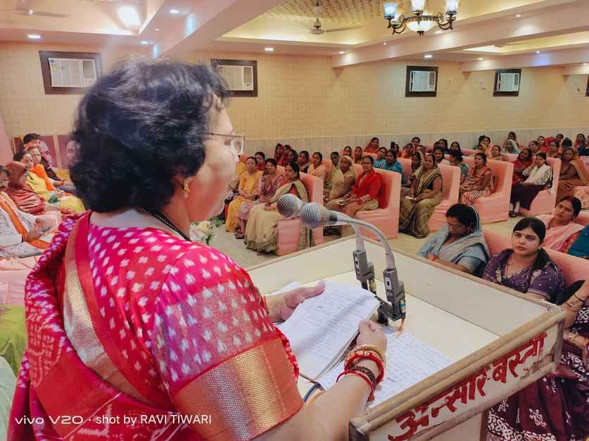 The Prime Minister gave direction to the labour of women power towards respect and self-reliance.