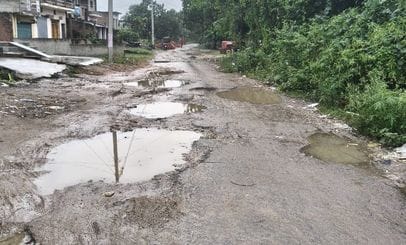 Siddharthnagar News : Five meter wide road, road to Gonda will be easy