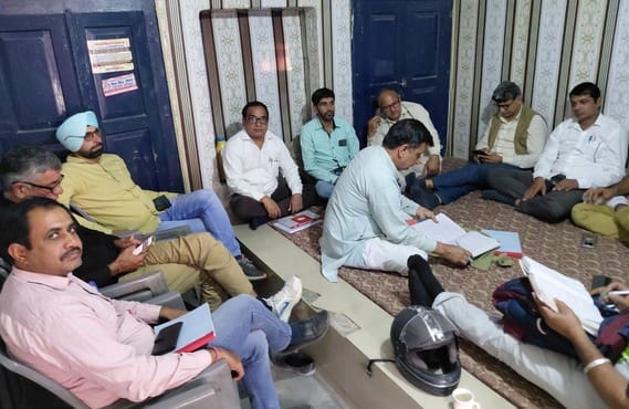 Protest at the Education Minister's camp office on the 8th