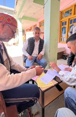 Eyes of 75 people were examined in Thuari.