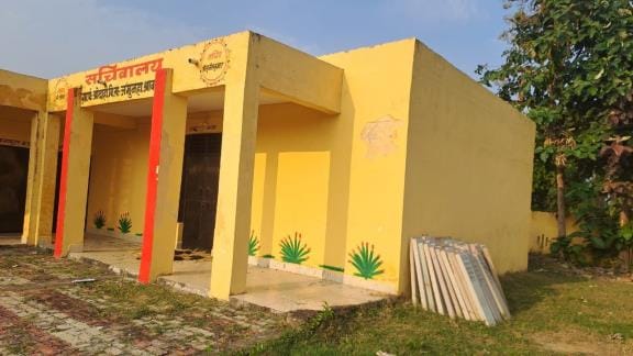 Responsible people are being negligent in installing the plaque in Odahi.