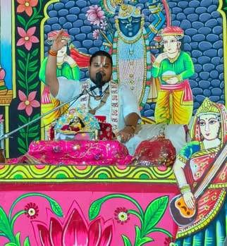 Chhappan Bhog festival organised in Katha, devotees danced to the hymns
