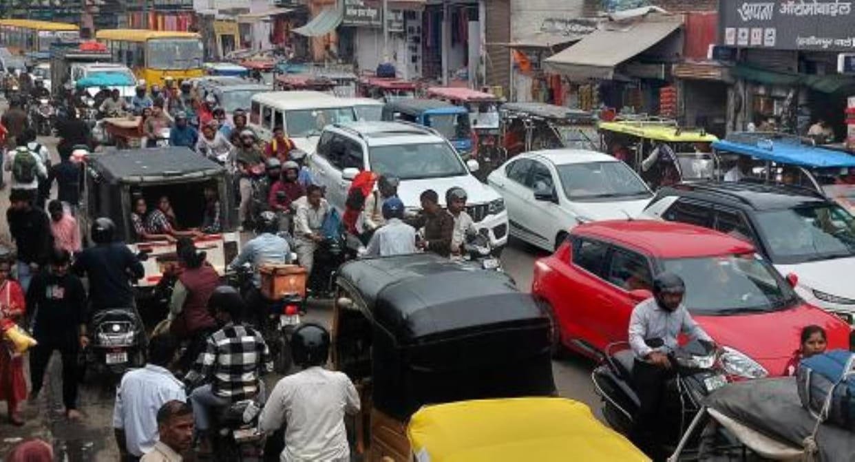 Roorkee has the highest number of petrol vehicles Electric vehicles lag behind Uttarakhand news