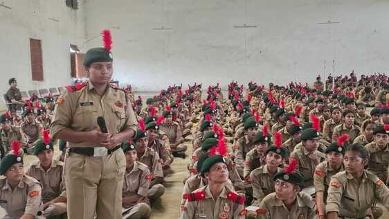 Siddharthnagar News : Training given to cadets at NCC annual camp