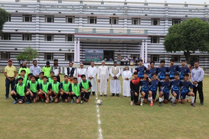 St Peters won the football match by 7-0