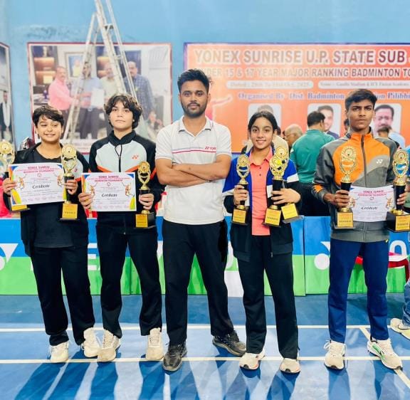 Agra players hoisted the flag in Pilibhit