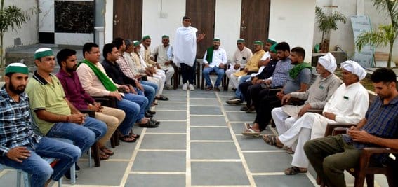 A front was opened against the BJP district president accusing him of defaming the BKU.