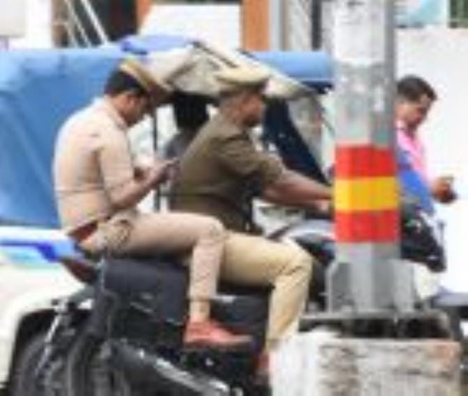Be it common or special...everyone is flouting traffic rules.