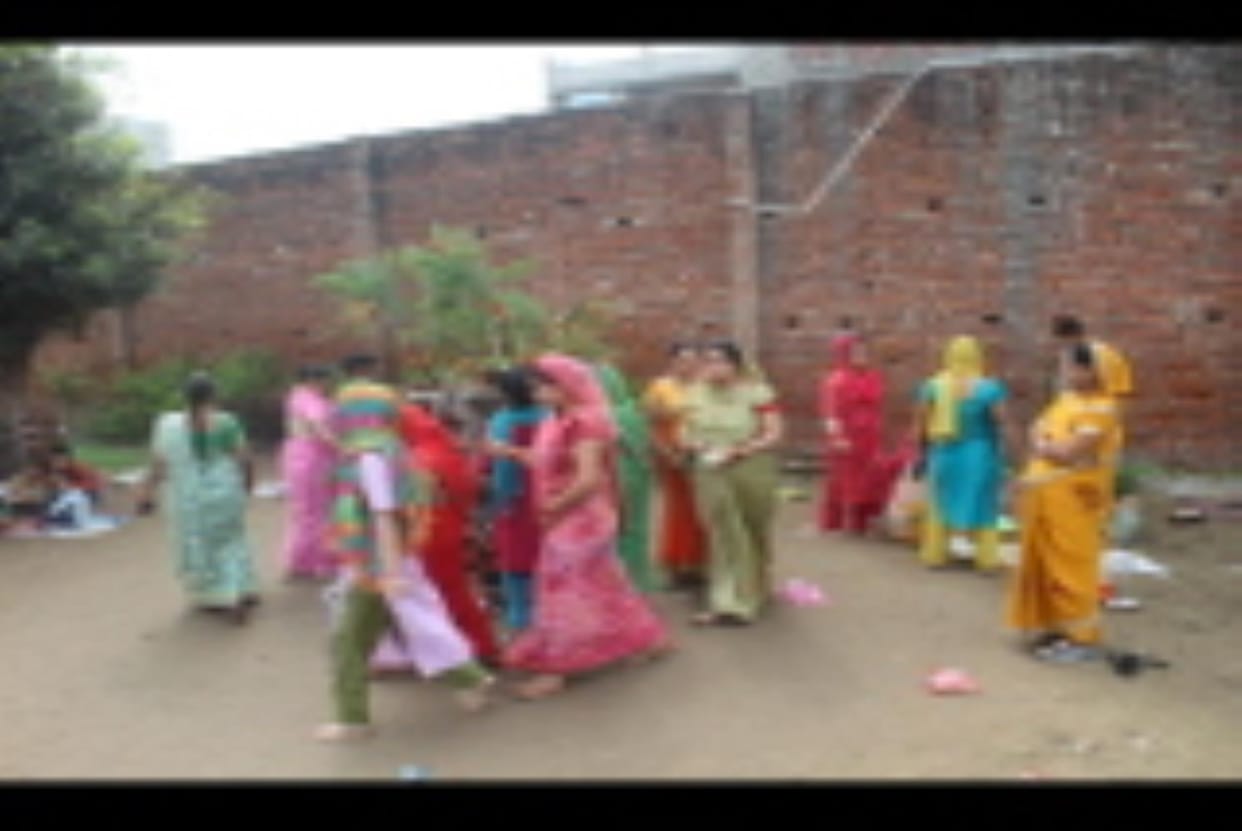Worshiped the tree of Amvale, performed parikrama
