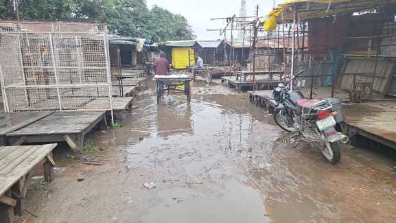 Unseasonal rains leave muddy roads, ruin crops