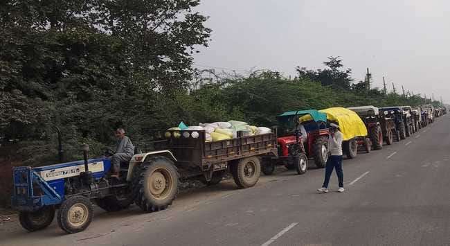 Farmers stood in queues for hours to get their gate passes cut.