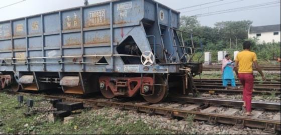 Two wagons of a goods train derailed