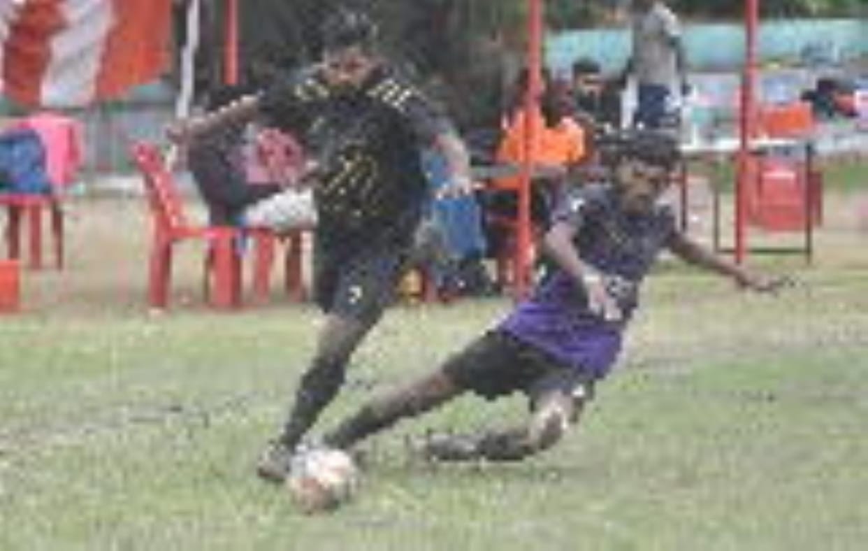 In the football competition, Lucknow defeated Bareilly by the biggest margin