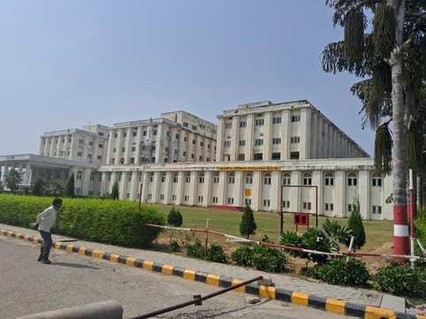 The medical college will have 100 more beds, making it a 530-bed hospital.