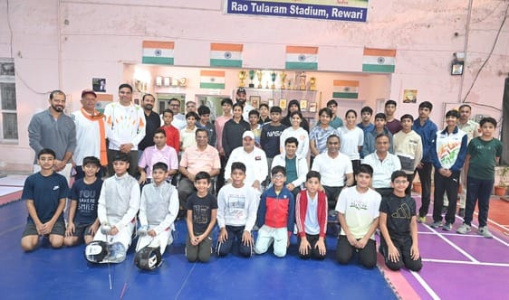 Sports equipment worth Rs 8 lakh distributed to fencing players