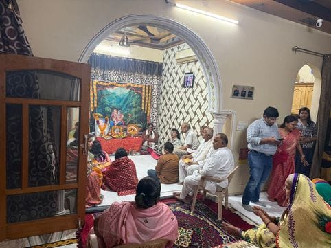 Sunderkand recitation was organised on the death anniversary of social worker Mahesh Chand