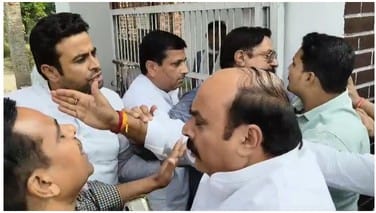 Clashes between RLD leaders and teachers