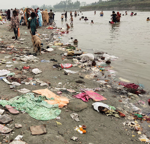 Four days after Kartik Purnima, Yamuna Ghats are covered in filth.