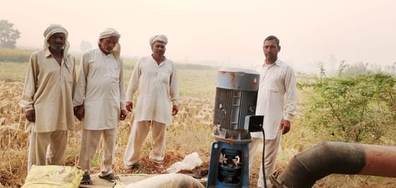 Motors installed to extract water from fields are out of order, leaving farmers worried.