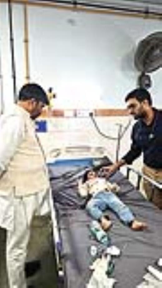 A tempo traveller carrying tourists returning from Kainchi Dham fell into a ditch, killing two.