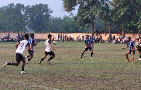 Varanasi and Ballia teams won the matches.