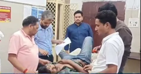 घायल जिला अस्पताल में इलाजरत