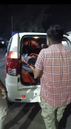 Bike collides with a parked trailer, two brothers die