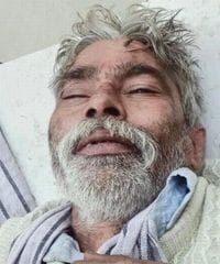 Poison gang targeted an elderly man and took away his bag.