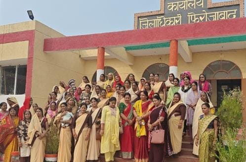 Asha and Sangini submitted memorandum demanding state employee status
