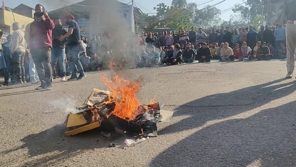 poonch news, protest news