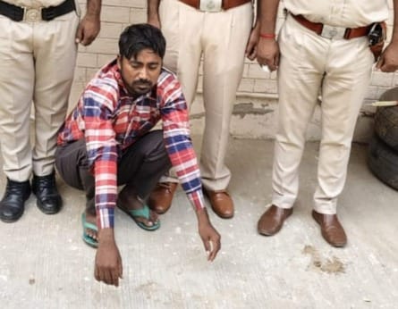 One accused arrested in case of theft of jewellery worth lakhs from shop