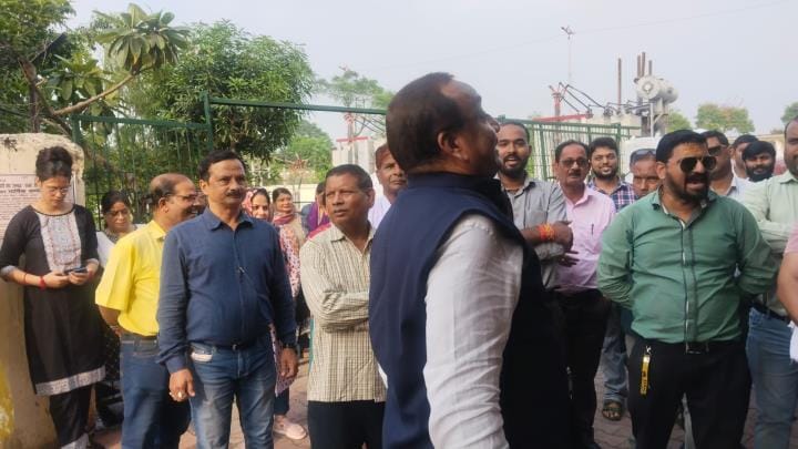 Workers upset with the Chief Engineer's working style stalled work and staged a protest.