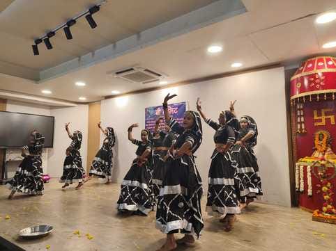 Kharkhauda wins dance and short drama competitions