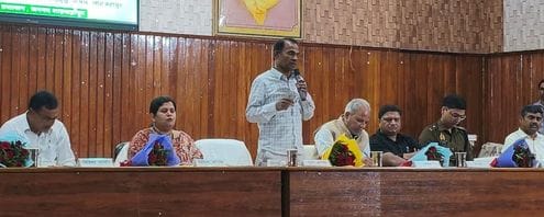 One should give up hypocrisy and live a proven life: Lu