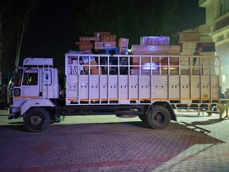200 cases of English liquor seized from truck, driver was going from Chandigarh to Leh