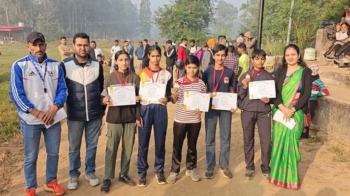 Jashan first in 400m and Saloni first in 800m race