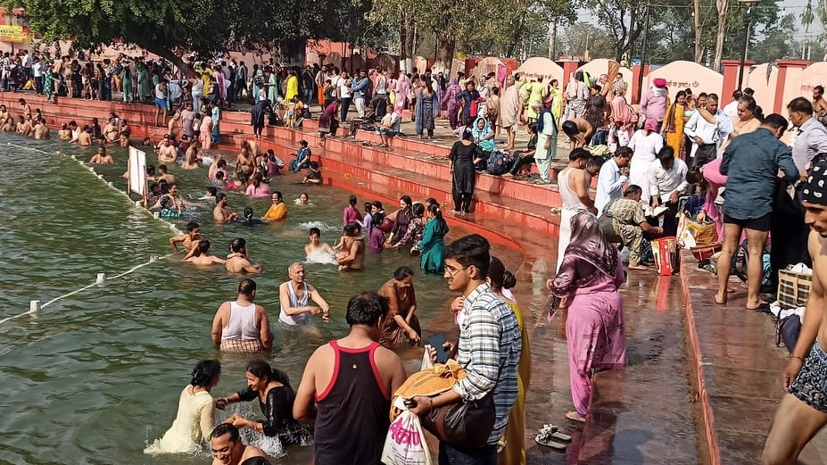 One and a half lakh devotees attended the Kapalmochan fair on the second day.