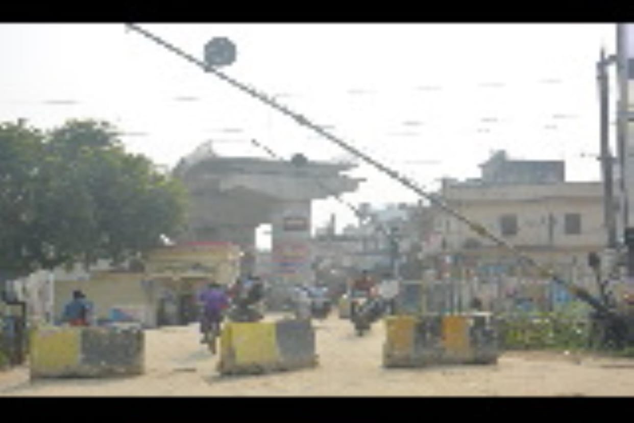 Ex parshad meets Rajnath singh for Para overbridge