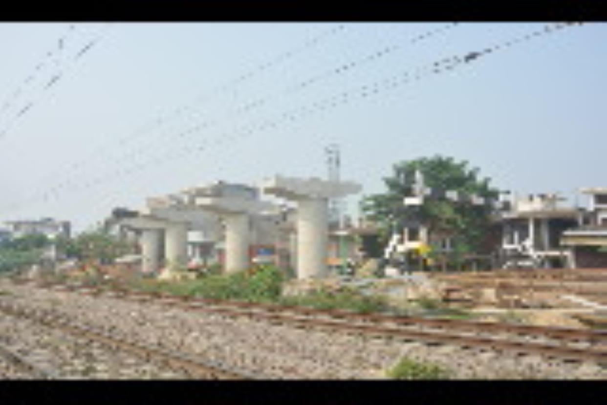 Para-Jalalpur Flyover: Construction of the 185-meter-long railway bridge will begin in January.
