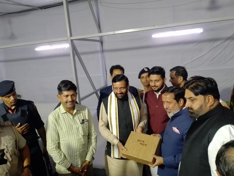 The Nirankari Mission has shown humanity the path of unity by rising above caste, religion and language: CM