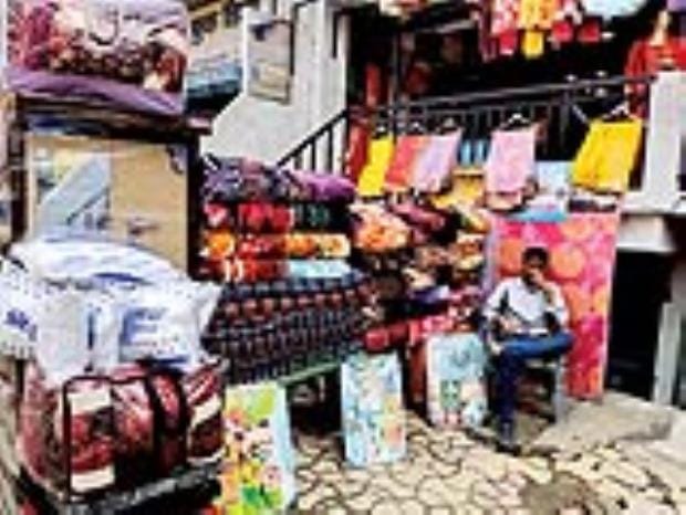 Warm clothing market decorated with the sound of winter