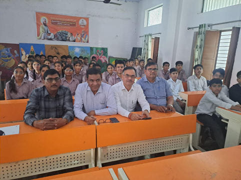 Students of the district joined the virtual dialogue of the Chief Minister