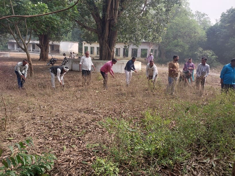 Preparations for the Kartik Purnima fair at Barah Chhatra Dham are in full swing.