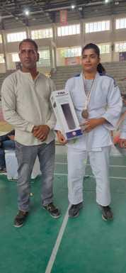 Swati won silver medal in state level judo competition